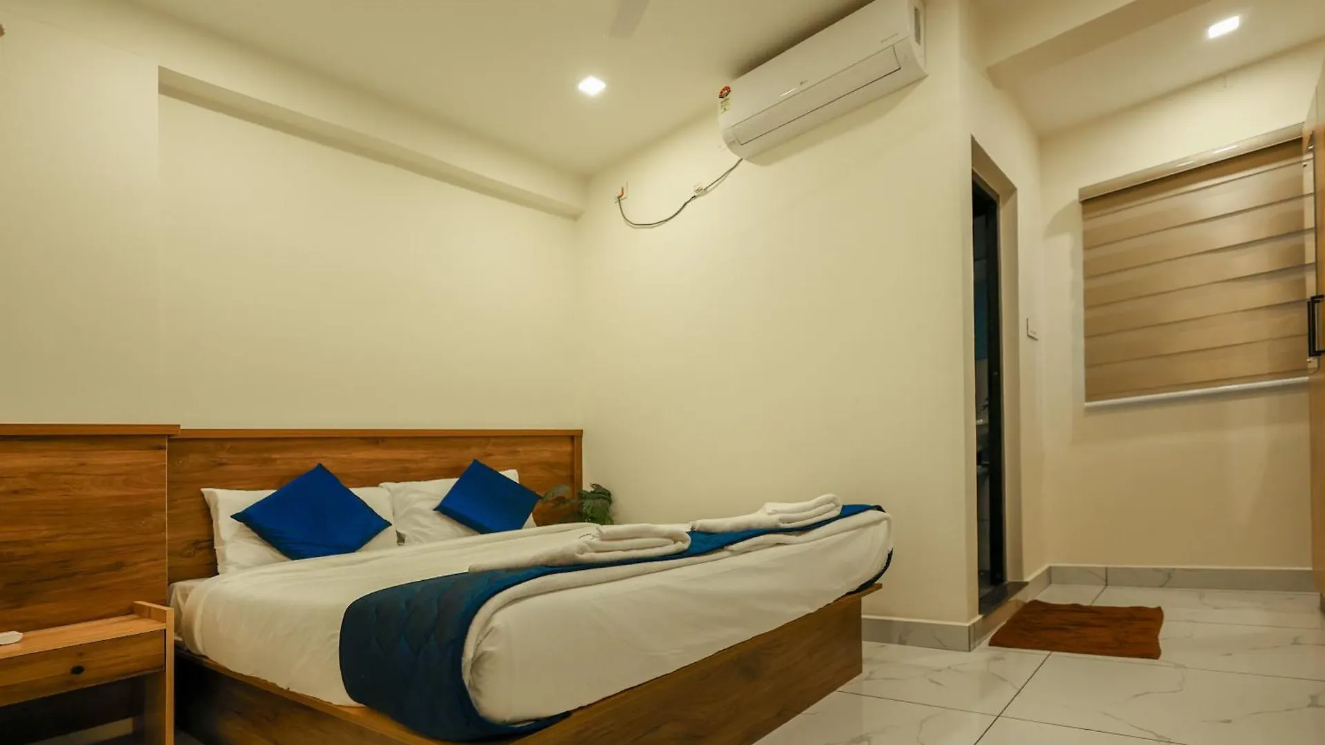 מלון Kochi Moonic Days Infopark Kakkanad
